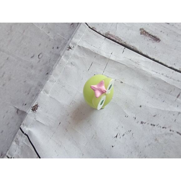 Bratz Big Babyz Babies Doll YASMIN FROG 1.5 inches Princess Frog Cake Topper - Picture 2 of 6